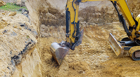 Földmunka, közművesítés, térkövezés